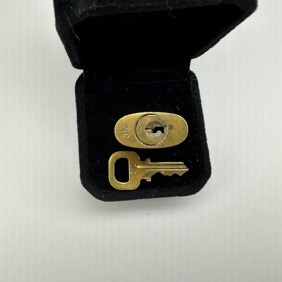Authentic LV Lock & Key #312 - Picture 4 of 5